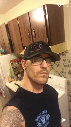 OnlyFans account  moosecanuckles avatar 1