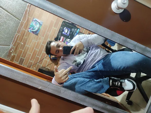 OnlyFans cuenta felipelie header 2