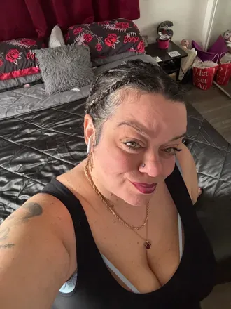 OnlyFans cuenta greeneyebaddiee avatar 1