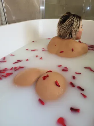 OnlyFans account  laylascarlett22 avatar 1