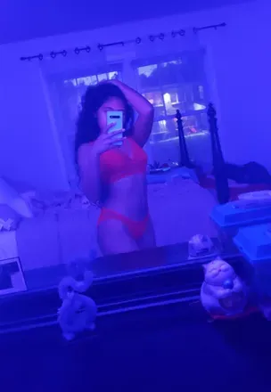 OnlyFans account  corinneray avatar 1