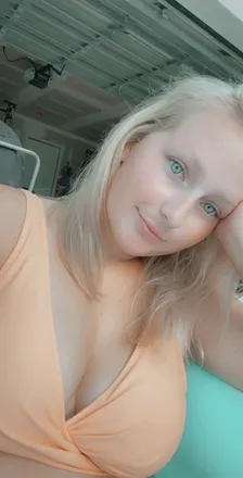 OnlyFans cuenta blondegoddess25 header 2