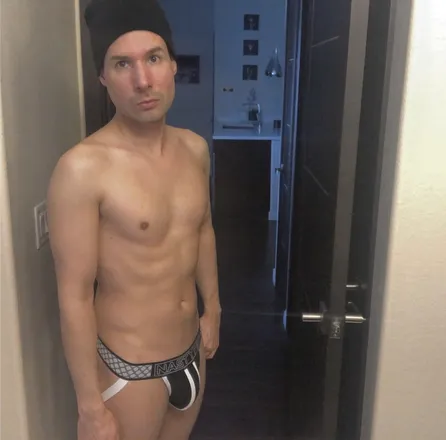 OnlyFans cuenta em_lv header 2