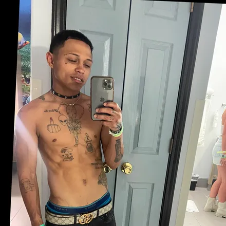 OnlyFans cuenta mvrving27j80 header 2