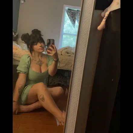 OnlyFans cuenta serenitydawnn header 2