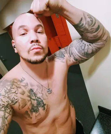 OnlyFans cuenta oneluckyman99 avatar 1
