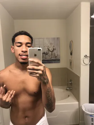 OnlyFans cuenta kamantho header 2