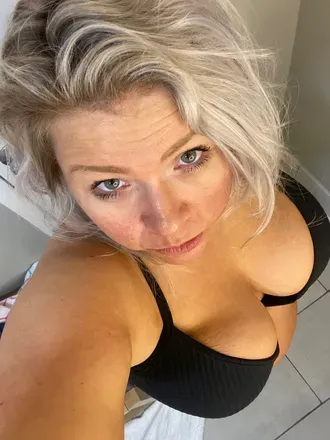 OnlyFans cuenta blondebuxombunny avatar 1