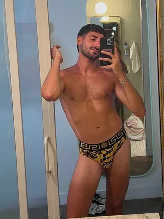 OnlyFans account  twinbranco avatar 1