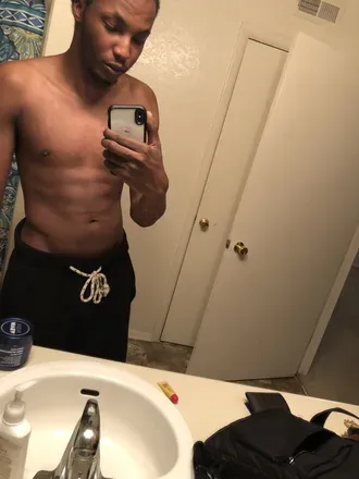 OnlyFans account  likely2bust avatar 1
