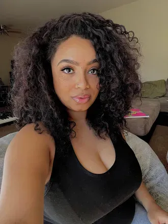 OnlyFans account  chickybum header 2