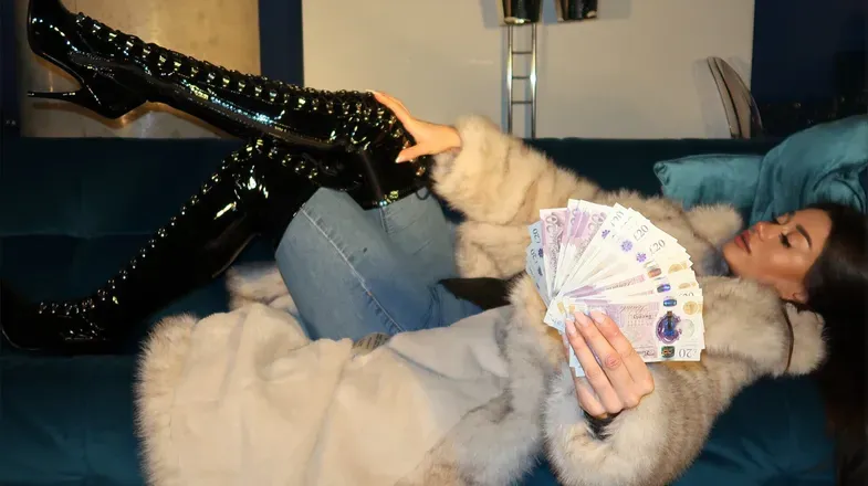 OnlyFans cuenta queen_azziza header 2