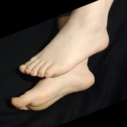 OnlyFans cuenta patitasyrodillas header 2
