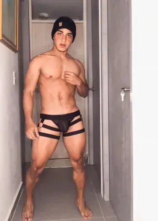 OnlyFans cuenta charlycastro95 avatar 1