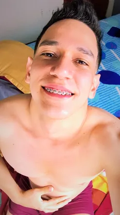 OnlyFans cuenta ernesca19 header 2