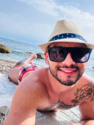 OnlyFans account  tom29x avatar 1