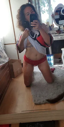 OnlyFans cuenta bella.q header 2