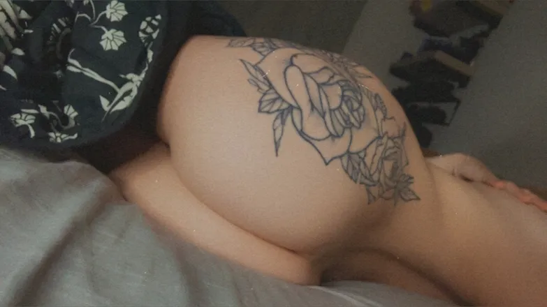 OnlyFans cuenta ogpixiedreamgirl0081 header 2