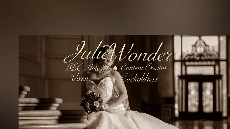 OnlyFans account  juliewonder header 2