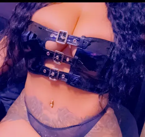 OnlyFans cuenta itskennasworld header 2