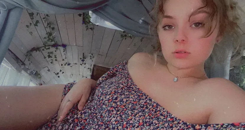 OnlyFans cuenta dumbbunnyy header 1