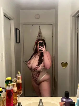 OnlyFans account  redflannelgirl20 avatar 1
