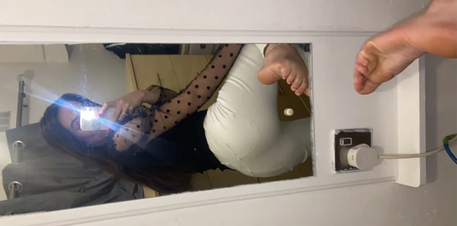 OnlyFans account  toesandfeetgirl19 header 2