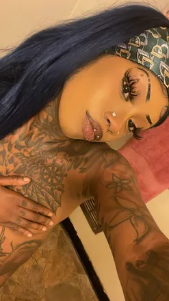 OnlyFans cuenta karmaforyou22 header 2
