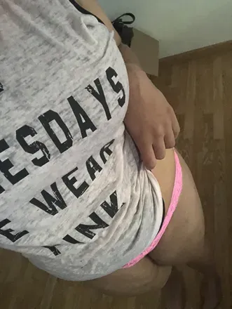 OnlyFans account  gamergirlxoxox header 2