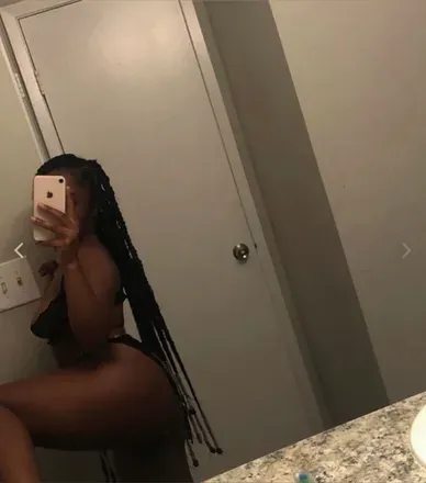 OnlyFans account  itsreallyamina avatar 1