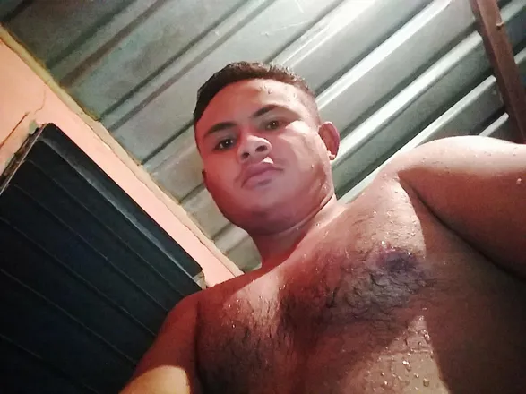 OnlyFans cuenta eliuns_t header 2