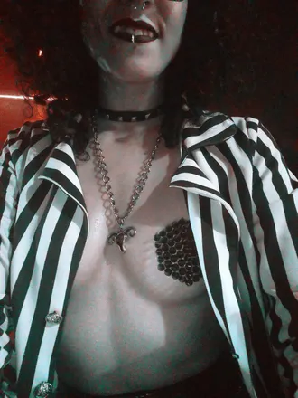 OnlyFans cuenta violet_clark header 2