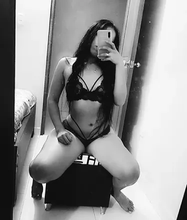 OnlyFans account  yuliana04 avatar 1