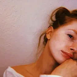 OnlyFans account  softlyamber avatar 1