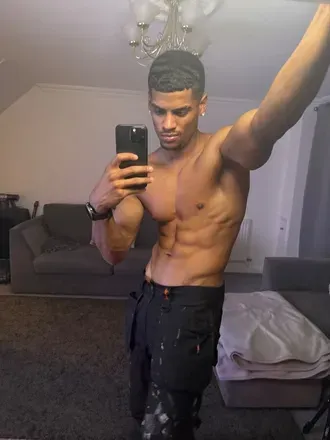 OnlyFans account  tastyjayx header 2