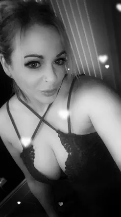 OnlyFans cuenta kkblondie88 header 2
