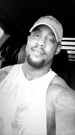 OnlyFans cuenta uncensoredsenses avatar 1