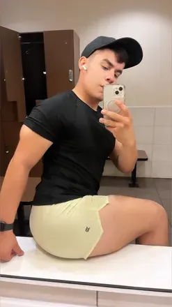 OnlyFans account  oscarmel2020 avatar 1
