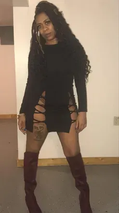 OnlyFans cuenta prettybrown32 avatar 1