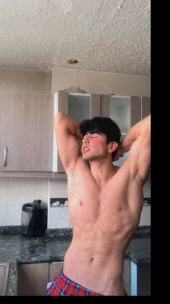 OnlyFans cuenta roslan00 avatar 1