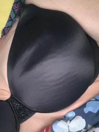 OnlyFans cuenta myboobs4u header 2