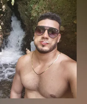 OnlyFans cuenta lukasbiguy header 2