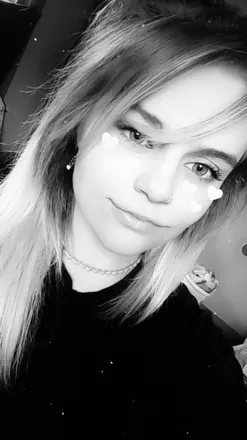 OnlyFans cuenta smile_smokey header 2