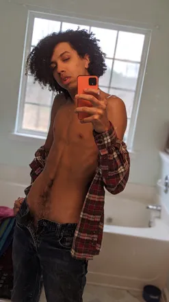 OnlyFans cuenta bitchhazel header 2