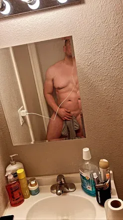 OnlyFans account  erickm12 avatar 1