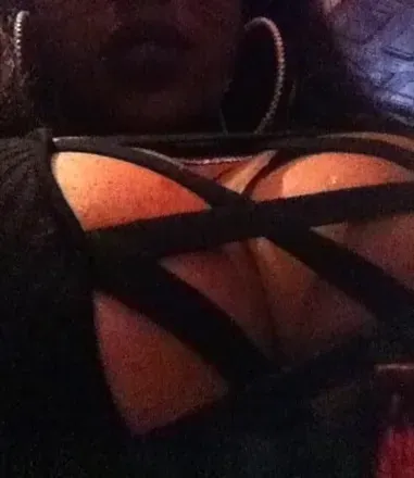 OnlyFans cuenta yescowgirljade header 2