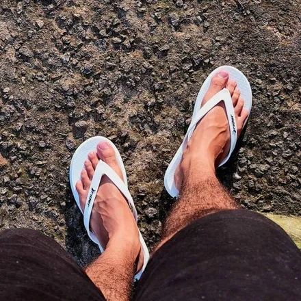 OnlyFans cuenta mlkfeet0188 header 2