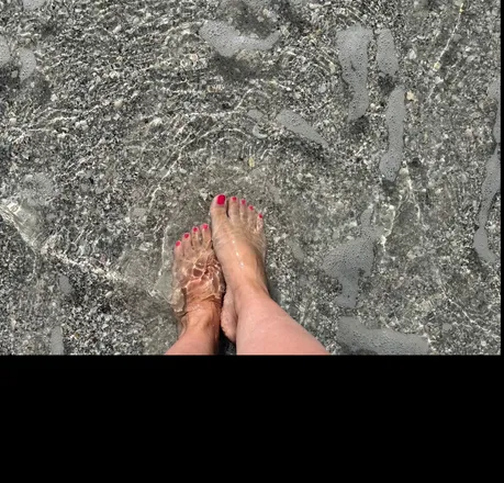 OnlyFans cuenta barefoot_beaute header 2