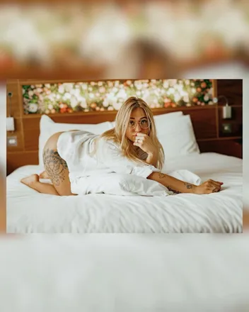 OnlyFans account  rebekarosefree header 2