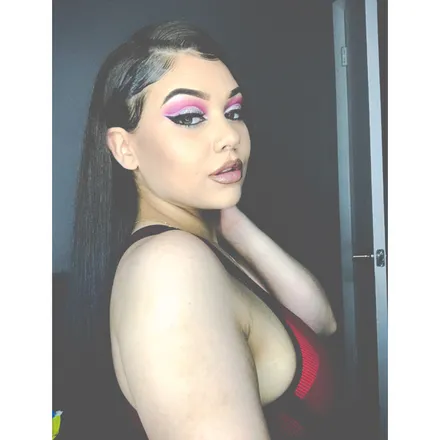 OnlyFans cuenta jewelsx2 header 2